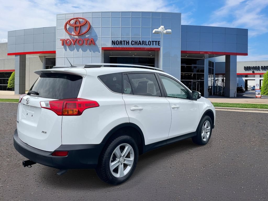 Used 2014 Toyota RAV4 XLE FWD image 6