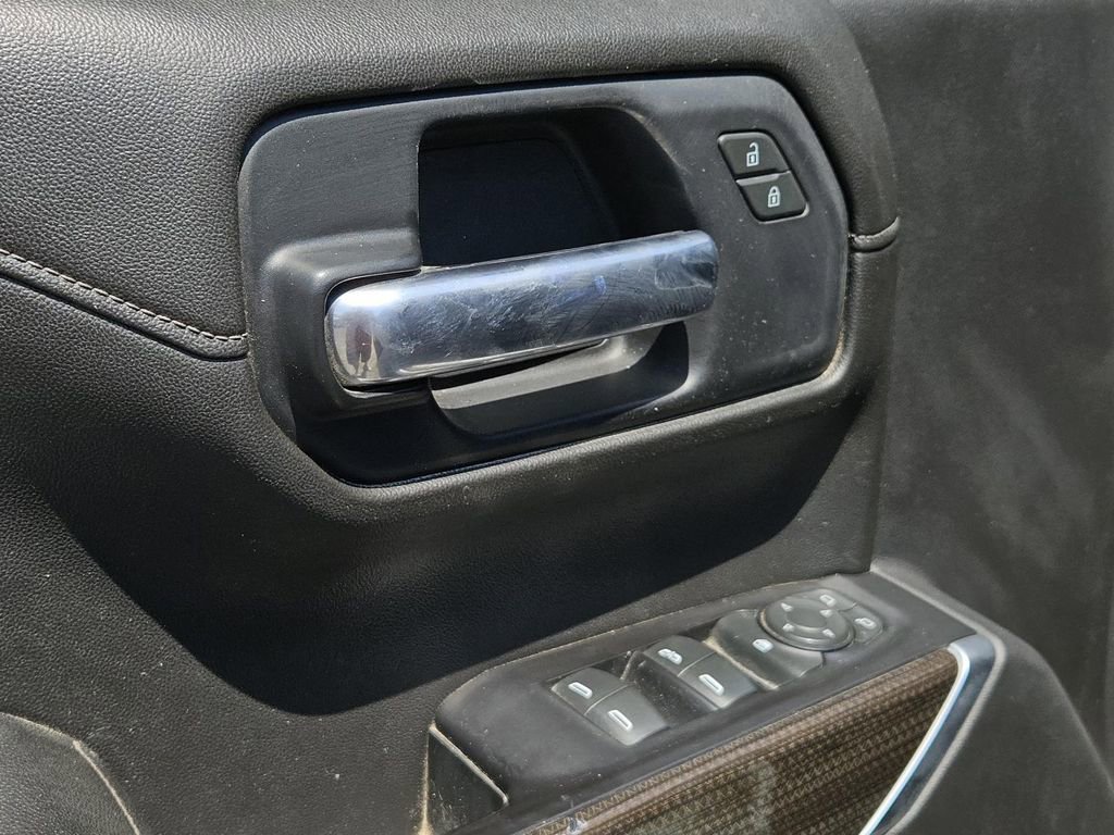 Used 2019 Chevrolet Silverado 1500 LT w/ Texas Edition image 26