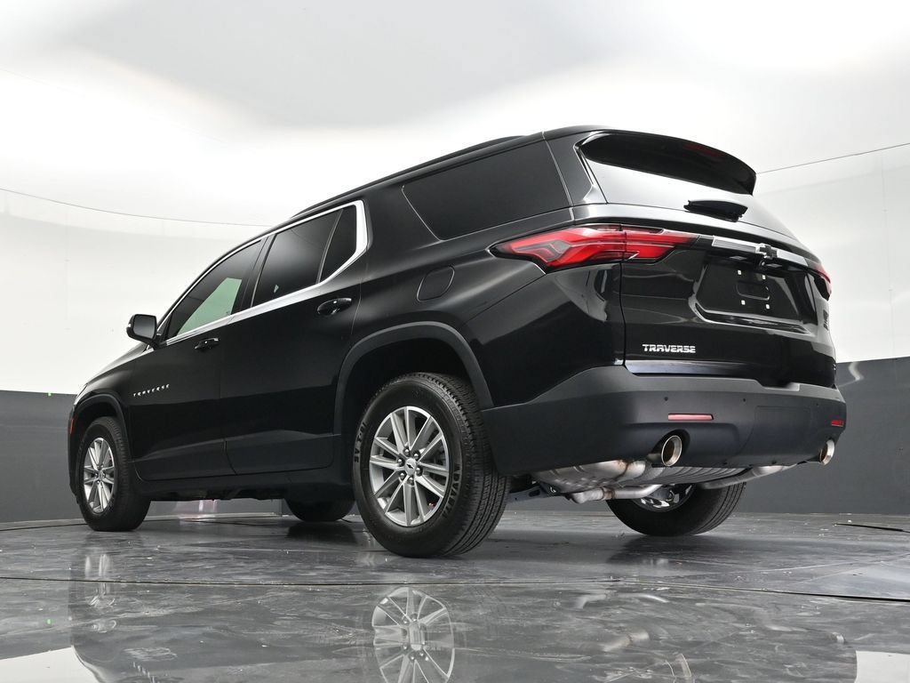 Used 2024 Chevrolet Traverse LT FWD image 19