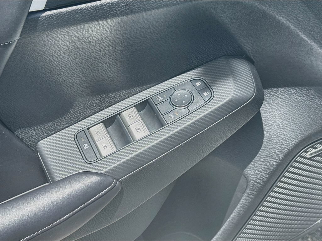 New 2026 Mitsubishi Outlander LE FWD image 18
