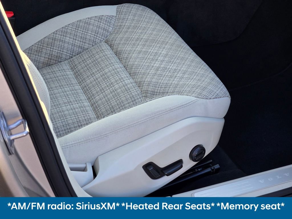 Used 2024 Volvo S60 B5 Core image 11