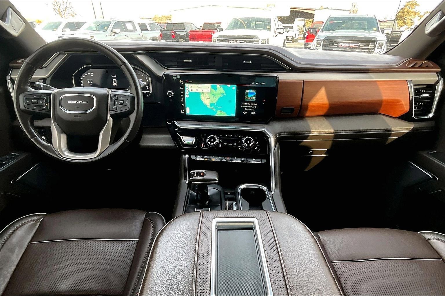 Used 2022 GMC Sierra 1500 Denali w/ Denali Reserve Package image 15