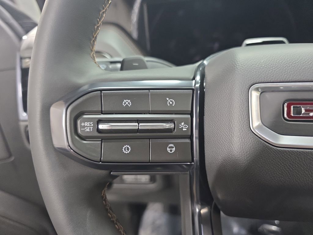 New 2026 GMC Yukon XL AT4 AWD/4WD image 19