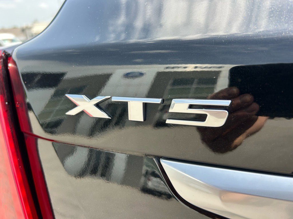 Used 2021 Cadillac XT5 Premium Luxury w/ Platinum Package image 7