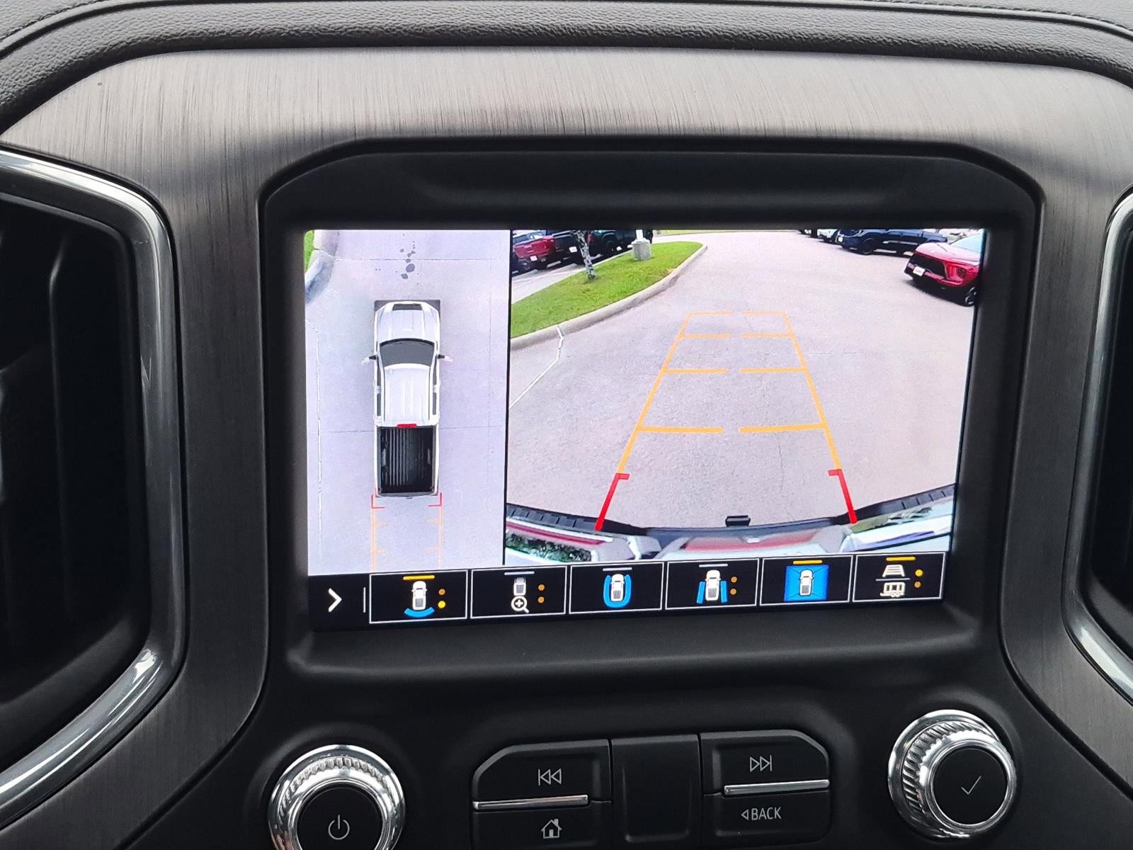 Certified 2020 GMC Sierra 2500 Denali w/ Denali Ultimate Package AWD/4WD image 30