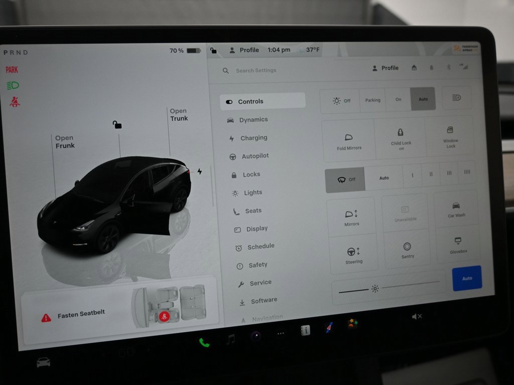 Used 2025 Tesla Model Y Long Range image 13