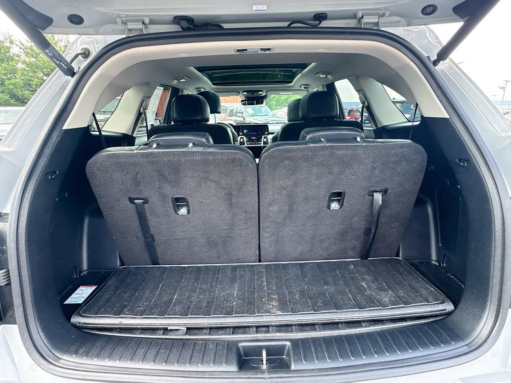 Certified 2023 Kia Sorento SX AWD/4WD image 30