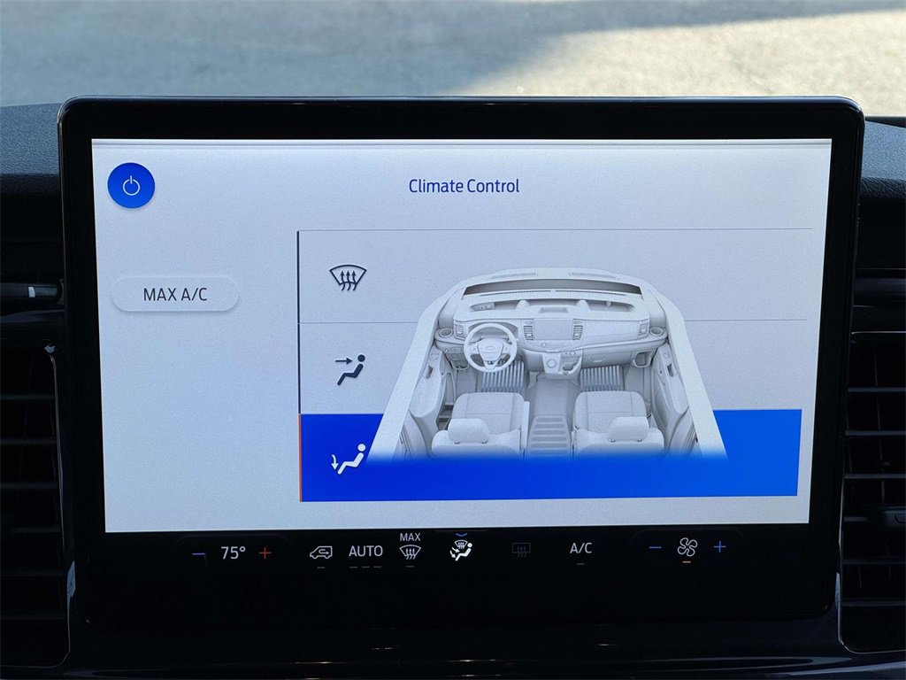 Used 2023 Ford Transit 350 XLT image 5