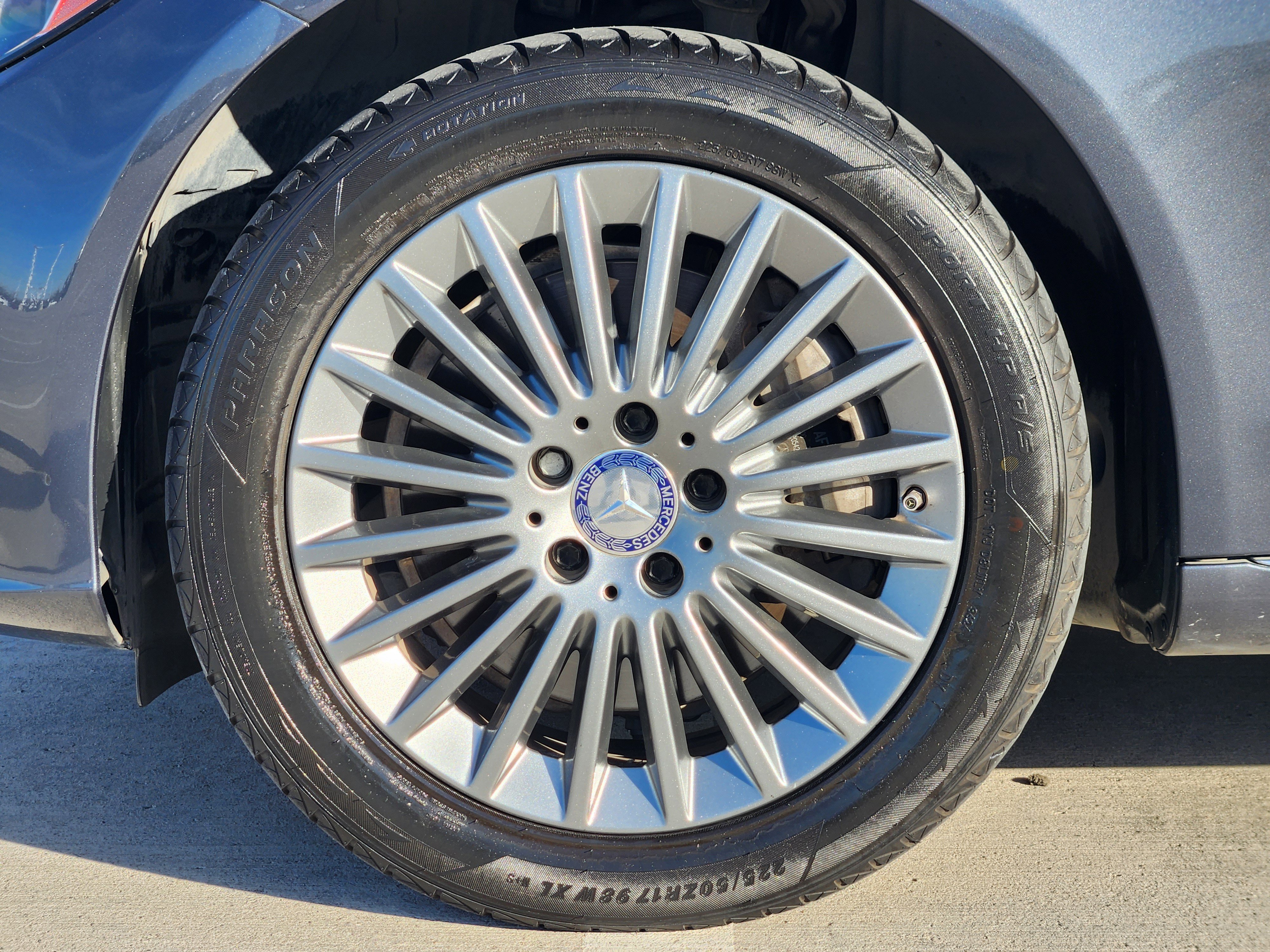 Used 2015 Mercedes-Benz C 300 4MATIC Sedan image 11