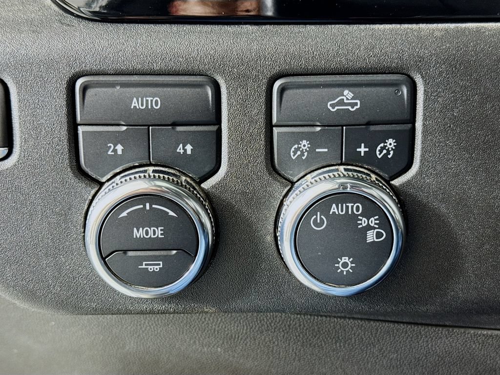 Used 2023 GMC Sierra 1500 SLE AWD/4WD image 12