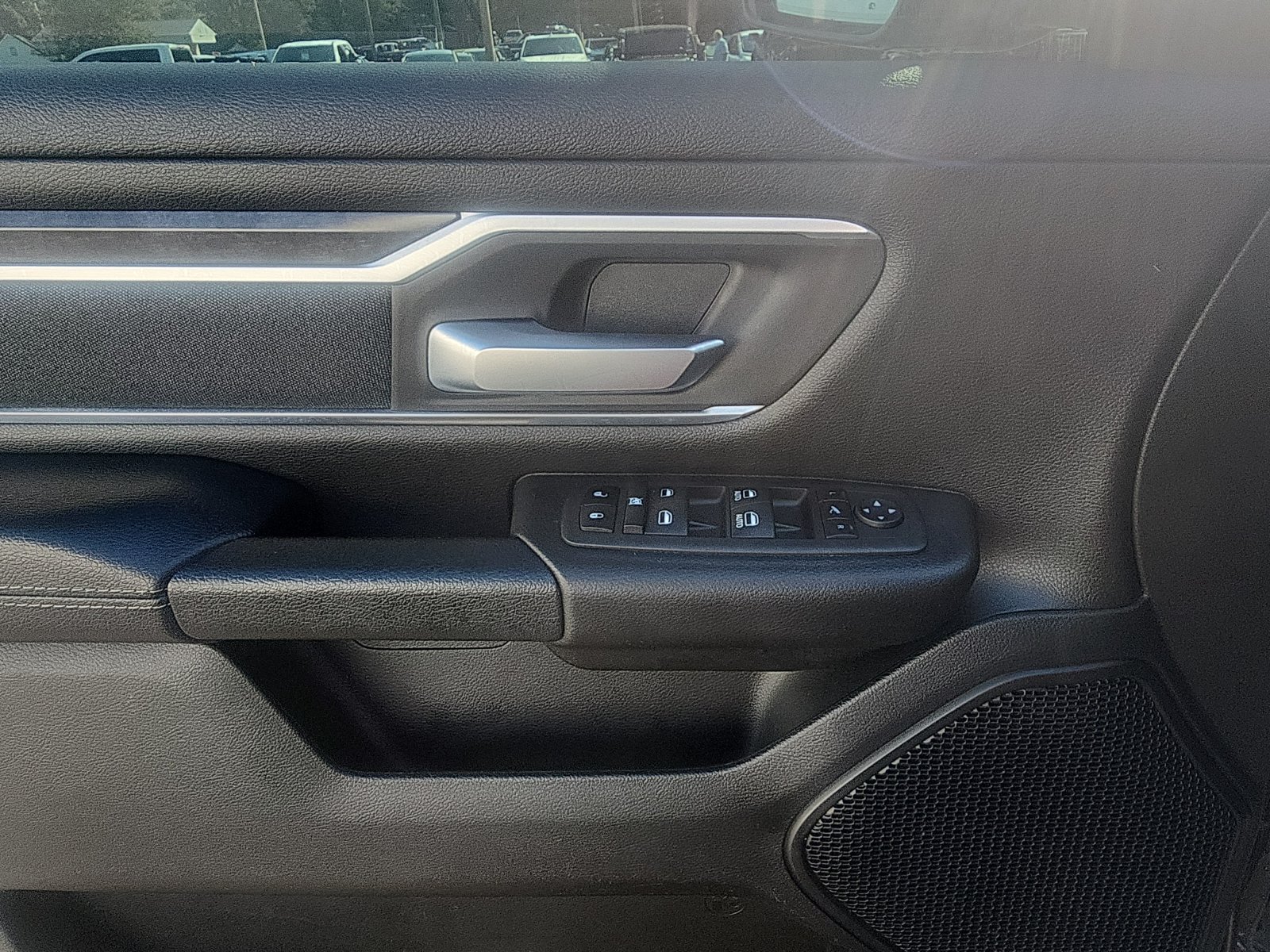 Used 2022 RAM 1500 Big Horn AWD/4WD image 18