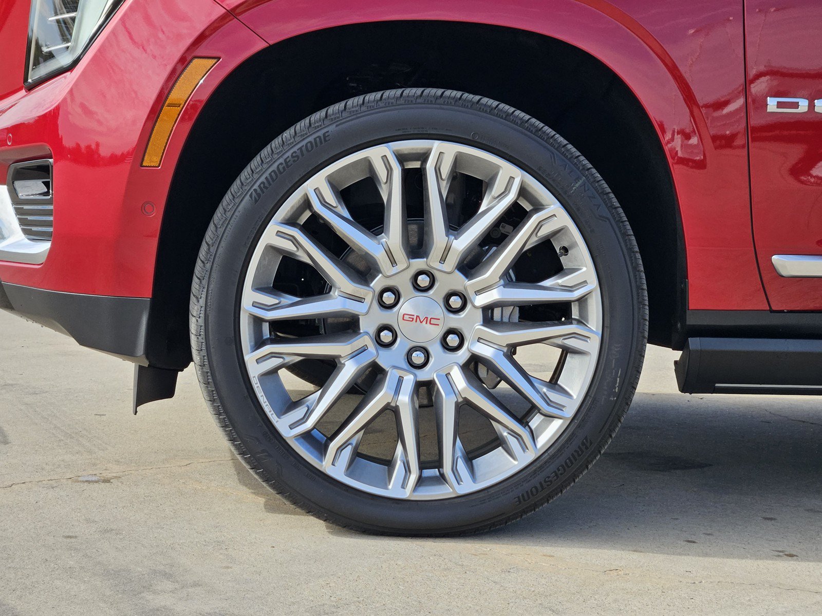 New 2027 GMC Yukon XL Denali w/ Sun & Power Step Package AWD/4WD image 7