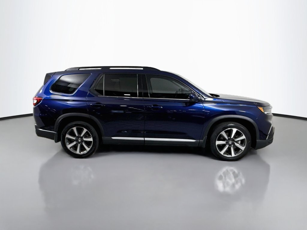 Used 2023 Honda Pilot Elite image 4