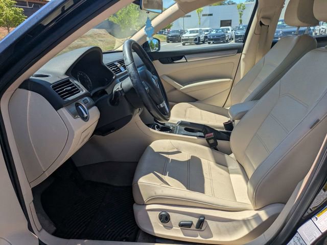 Used 2015 Volkswagen Passat 1.8T Limited Edition image 19