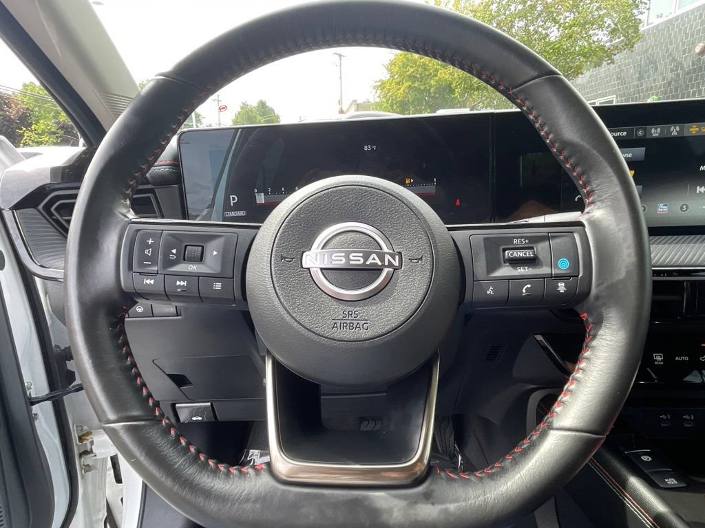 Used 2025 Nissan Kicks SR AWD/4WD image 11