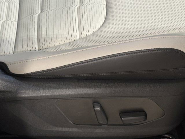 Used 2026 Kia Sportage SX image 12