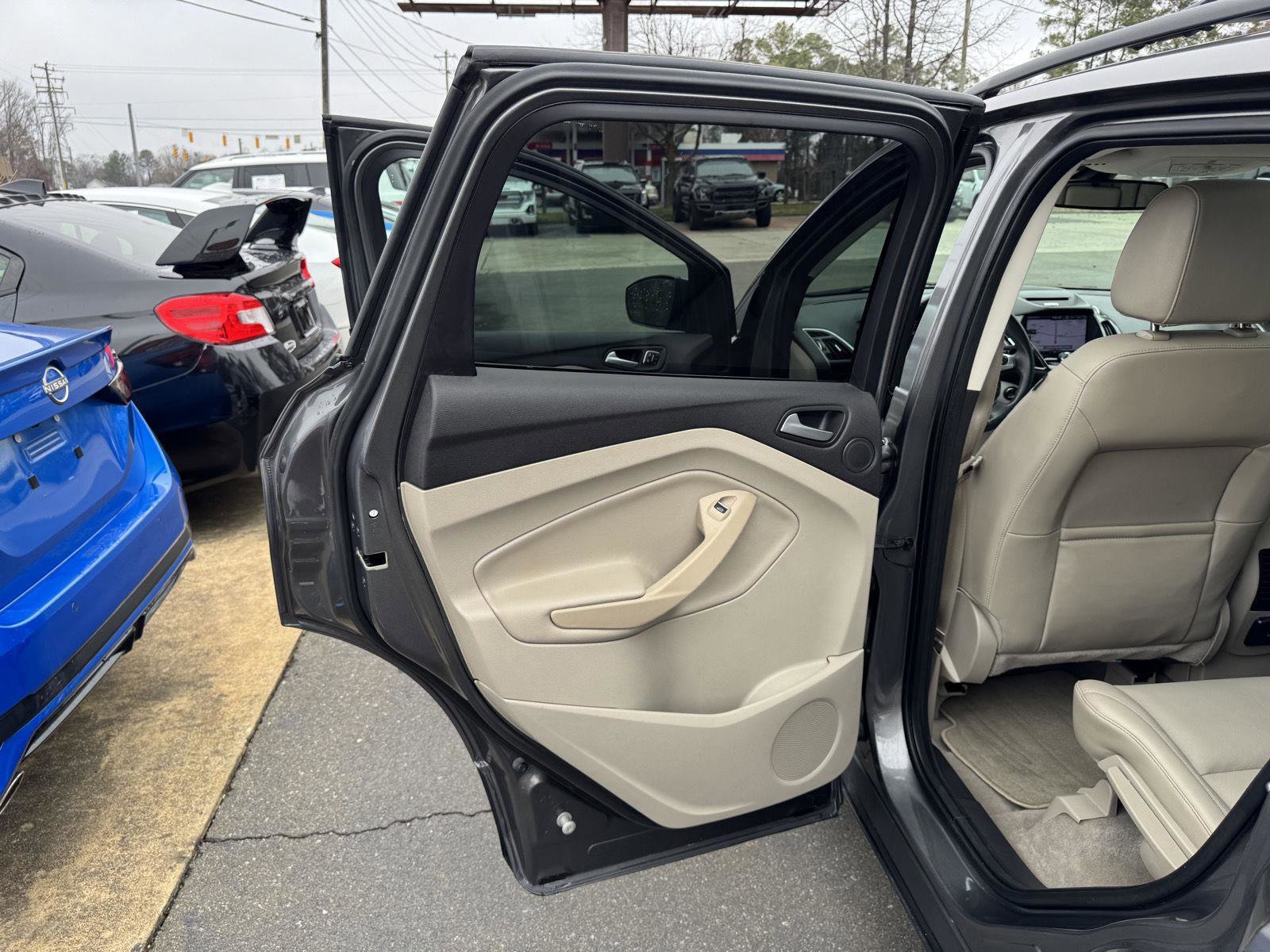 Used 2013 Ford Escape SEL image 8