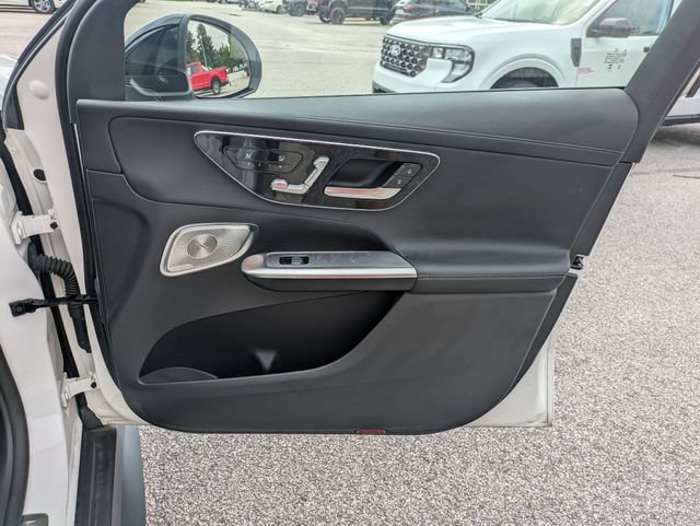 Used 2023 Mercedes-Benz GLC 300 image 36