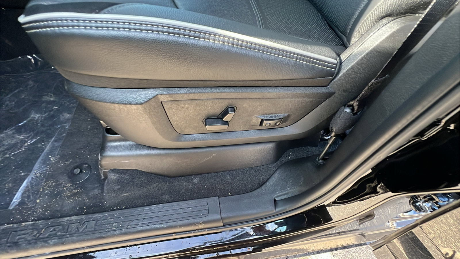 New 2026 RAM 2500 Limited image 17