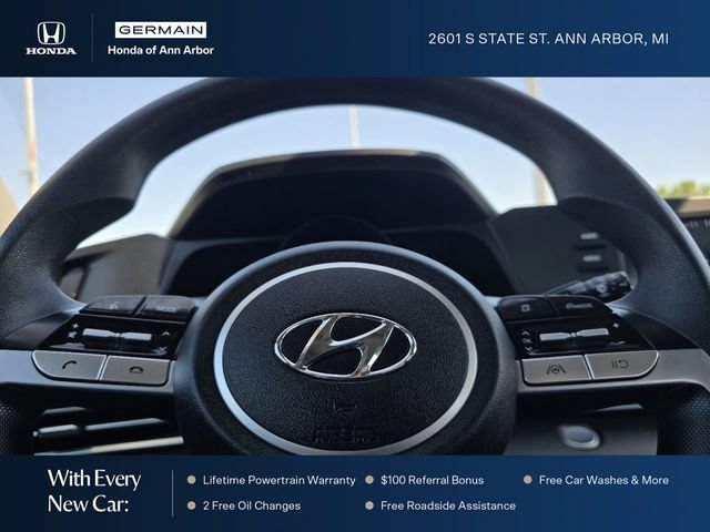 Used 2022 Hyundai Elantra SEL FWD image 25