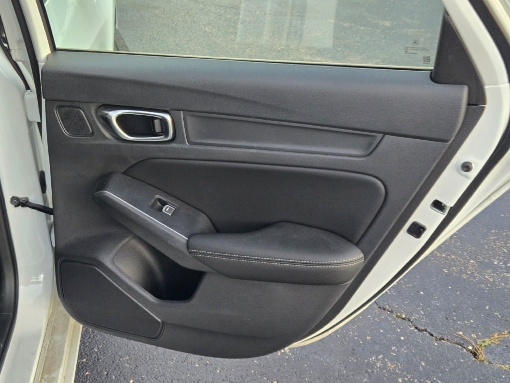 Used 2025 Acura Integra A-Spec w/ Technology Package FWD image 9