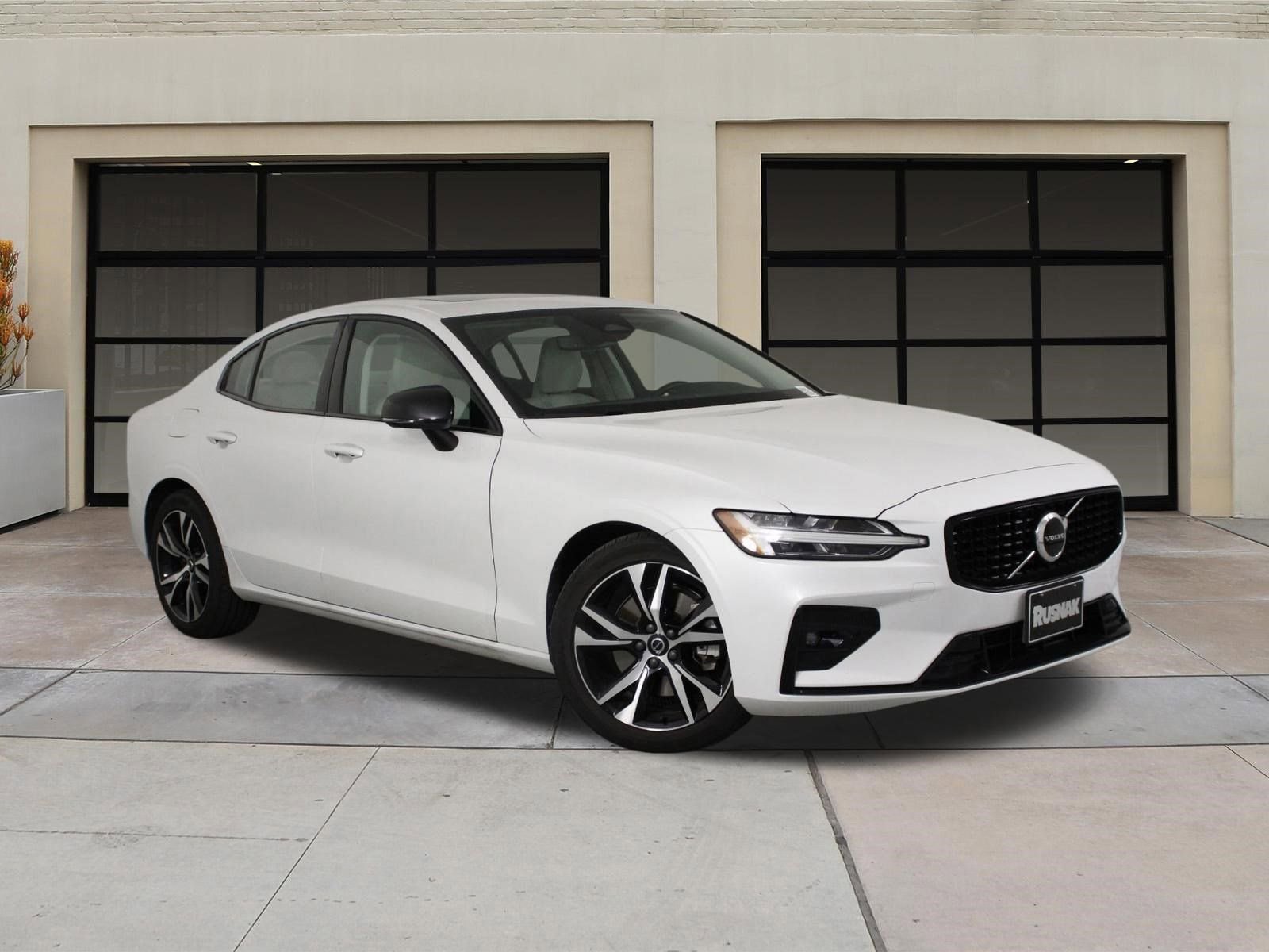 Certified 2025 Volvo S60 B5 Core image 34