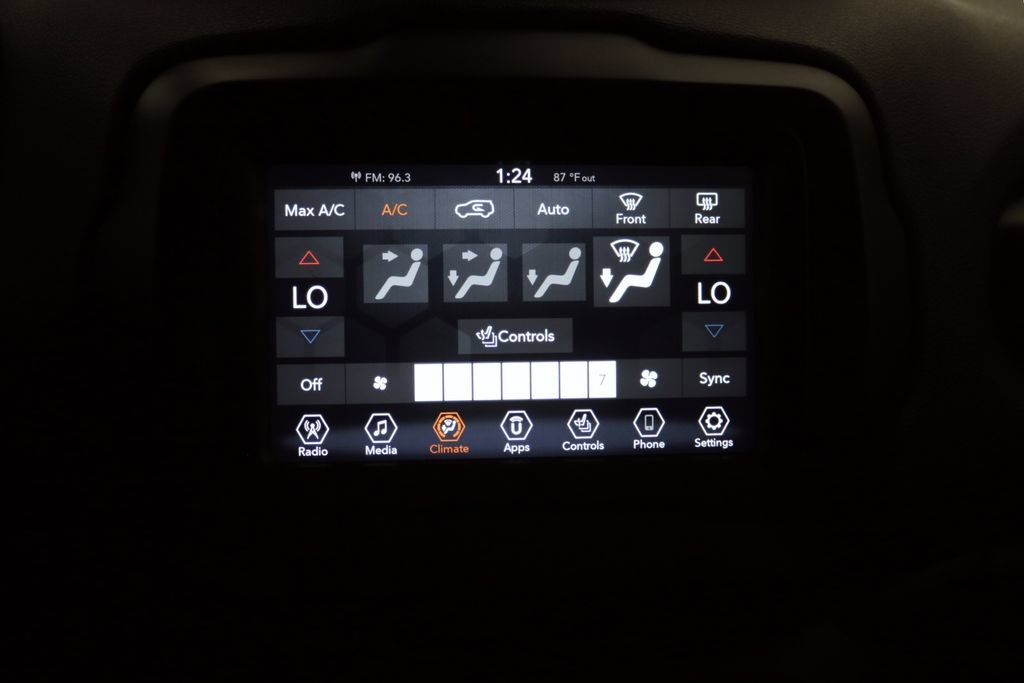 Used 2020 Jeep Renegade Trailhawk w/ Cold Weather Group AWD/4WD image 21