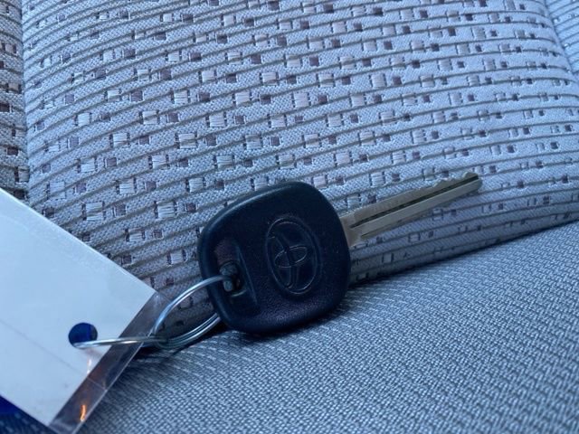 Used 2012 Toyota Camry L image 26