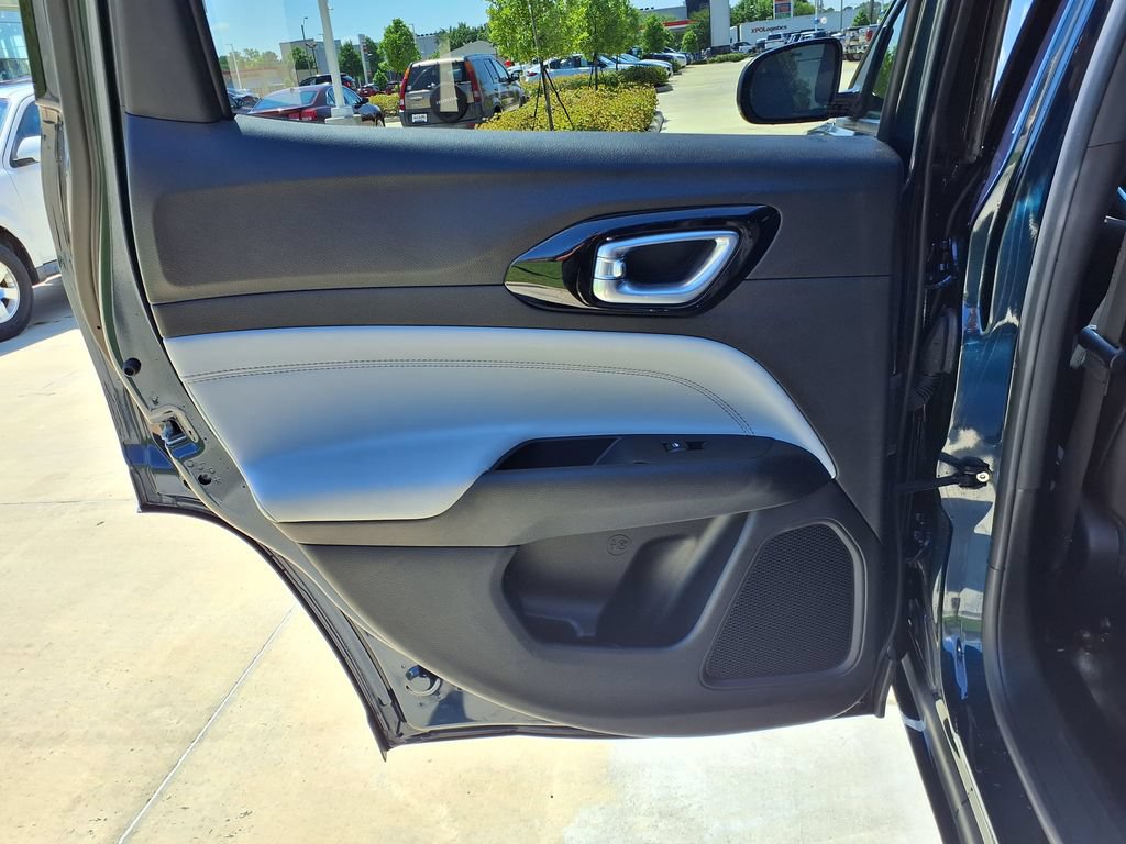 Used 2024 Jeep Compass Limited AWD/4WD image 15