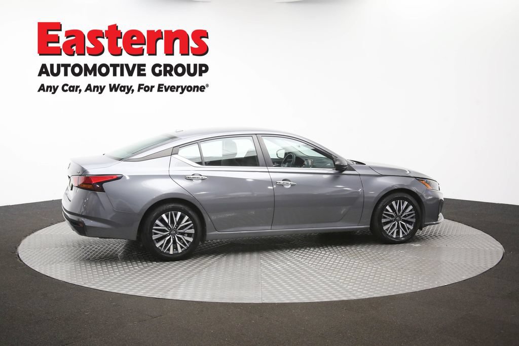 Used 2024 Nissan Altima 2.5 SV FWD image 43