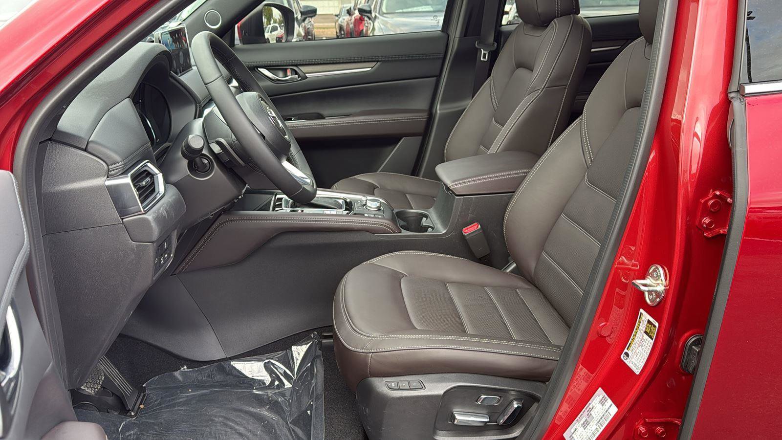 New 2025 MAZDA CX-5 Signature image 19