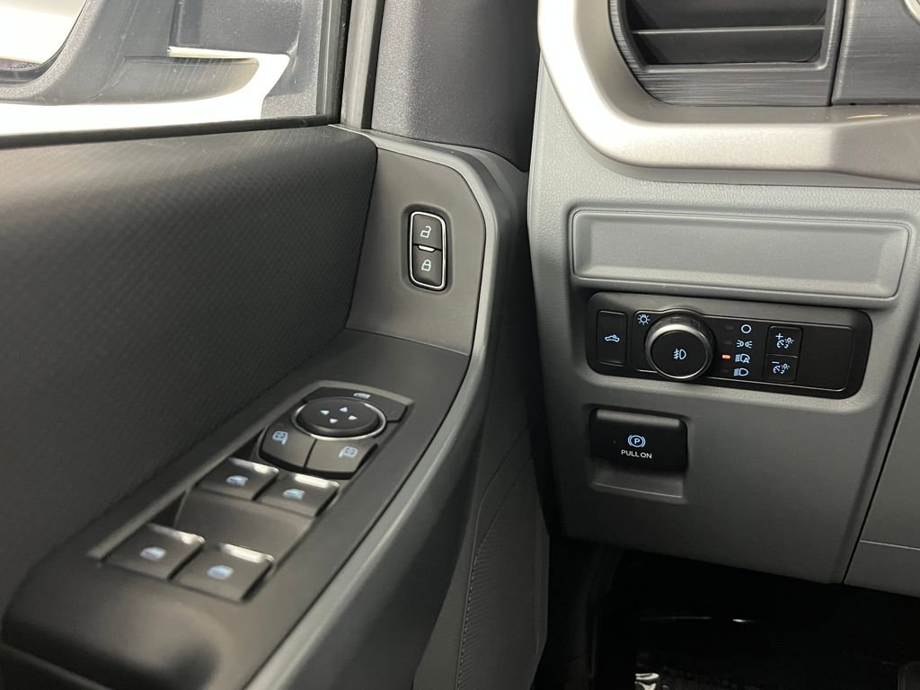 Used 2022 Ford F150 XLT w/ Trailer Tow Package image 24