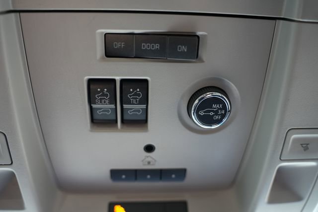 Used 2020 GMC Yukon XL SLT image 33