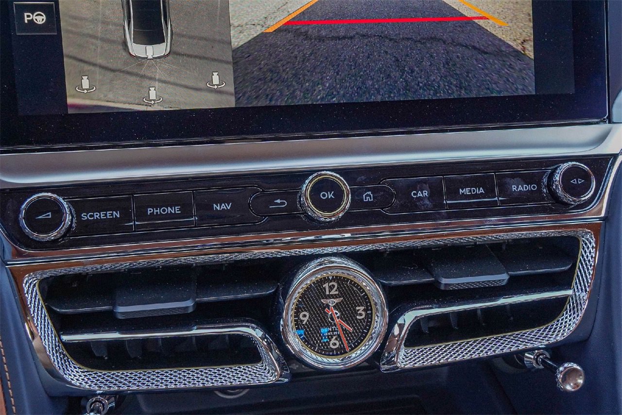 New 2026 Bentley Flying Spur Plug-In Hybrid image 26