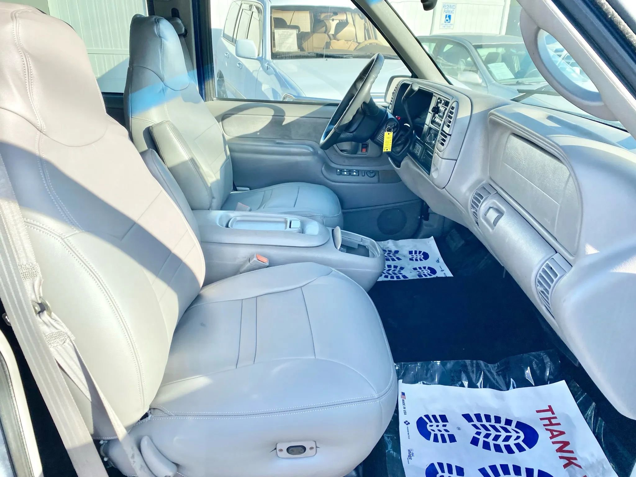 Used 1999 Chevrolet Tahoe Z71 w/ Preferred Equipment Group image 17