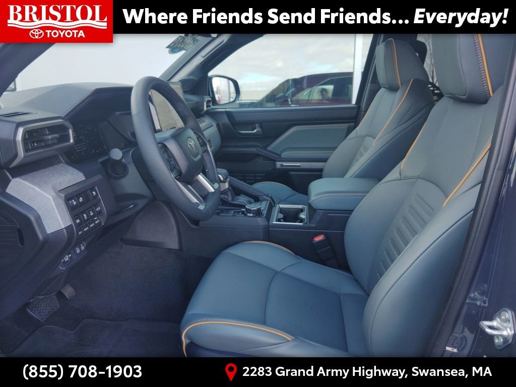Used 2025 Toyota Tacoma Trailhunter image 16