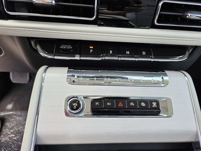 New 2026 Lincoln Aviator Reserve RWD image 12
