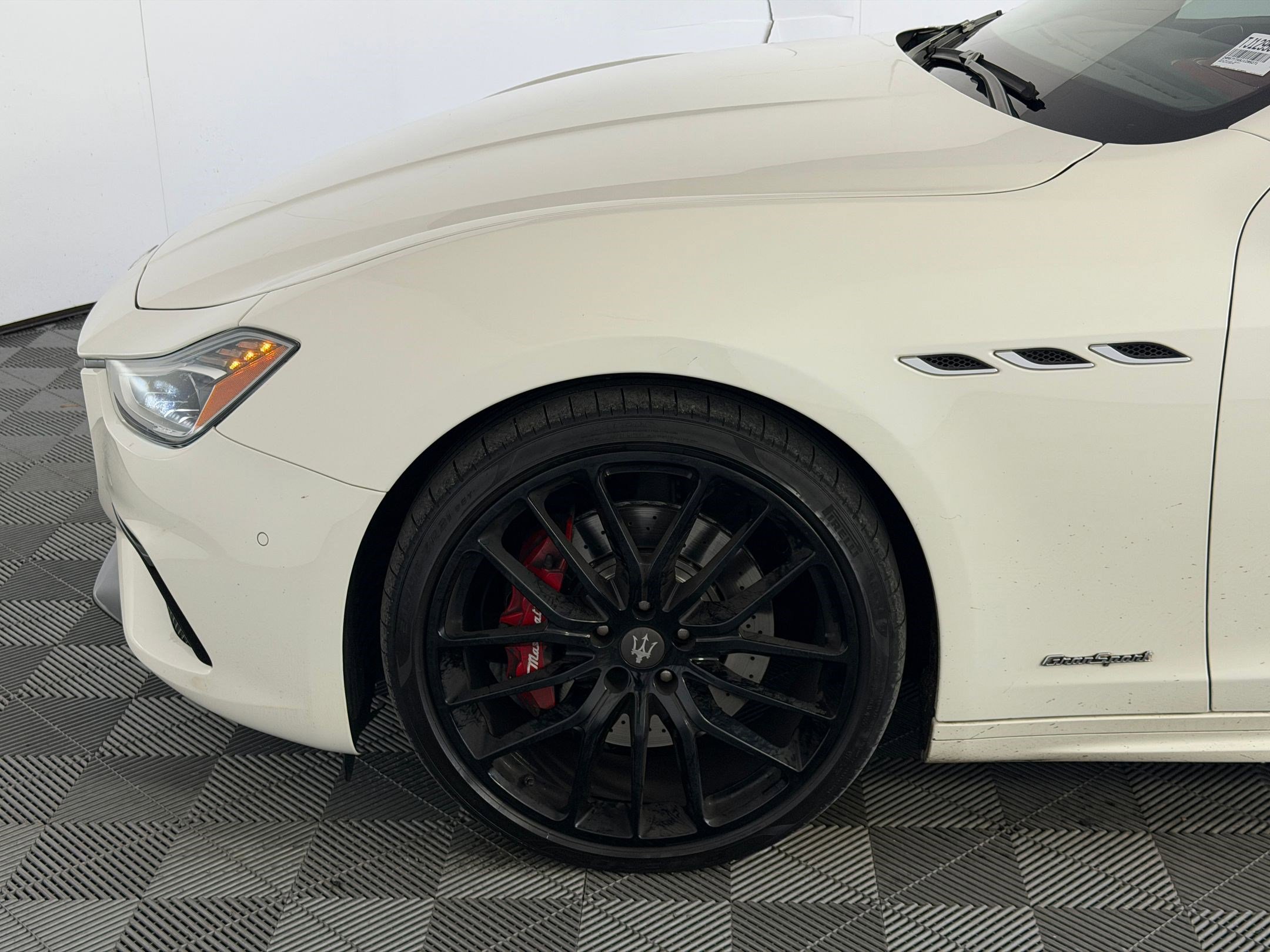 Used 2018 Maserati Ghibli S GranSport Q4 AWD/4WD image 11
