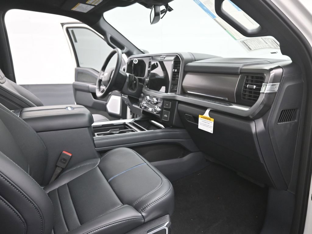New 2026 Ford F250 Platinum w/ FX4 Off-Road Package image 24