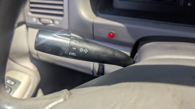 Used 2002 Toyota Camry LE FWD image 25