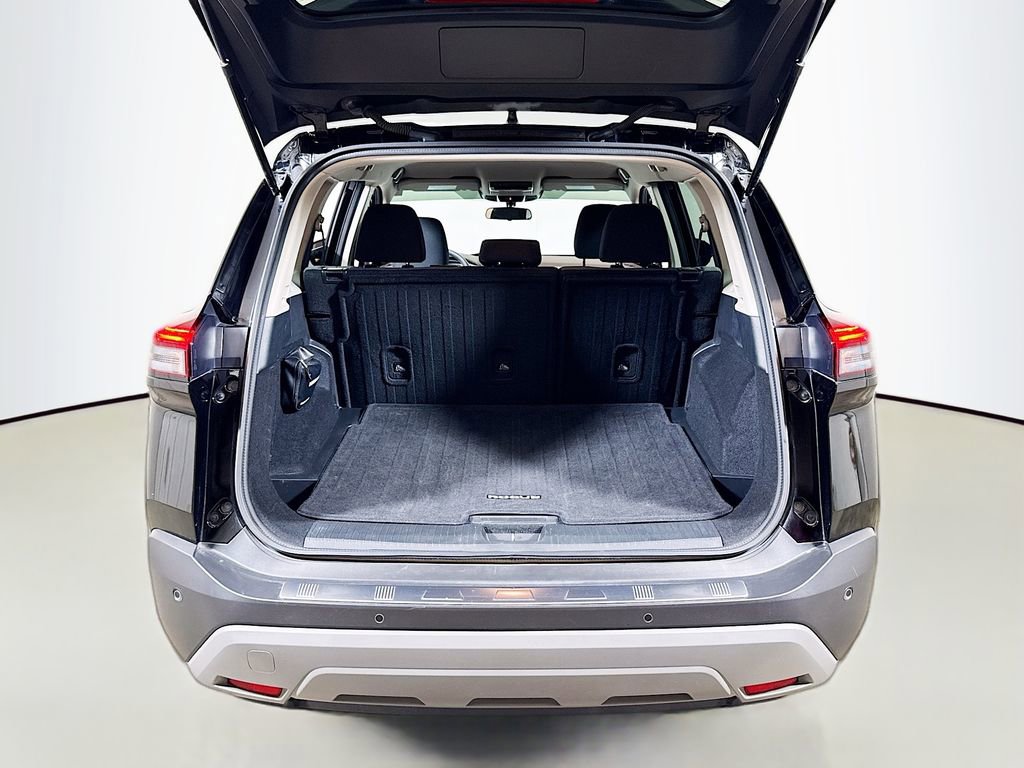 Used 2021 Nissan Rogue SV FWD image 22