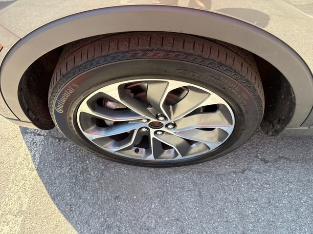 Used 2022 Lincoln Nautilus Reserve w/ Luxury Package AWD/4WD image 15