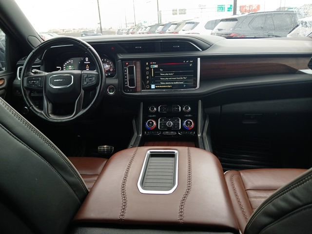 Used 2023 GMC Yukon XL Denali Ultimate image 14