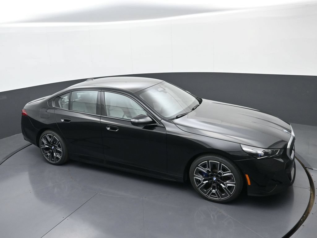 New 2026 BMW 550e xDrive w/ Executive Package AWD/4WD image 30