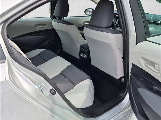 Used 2025 Toyota Corolla LE FWD image 17