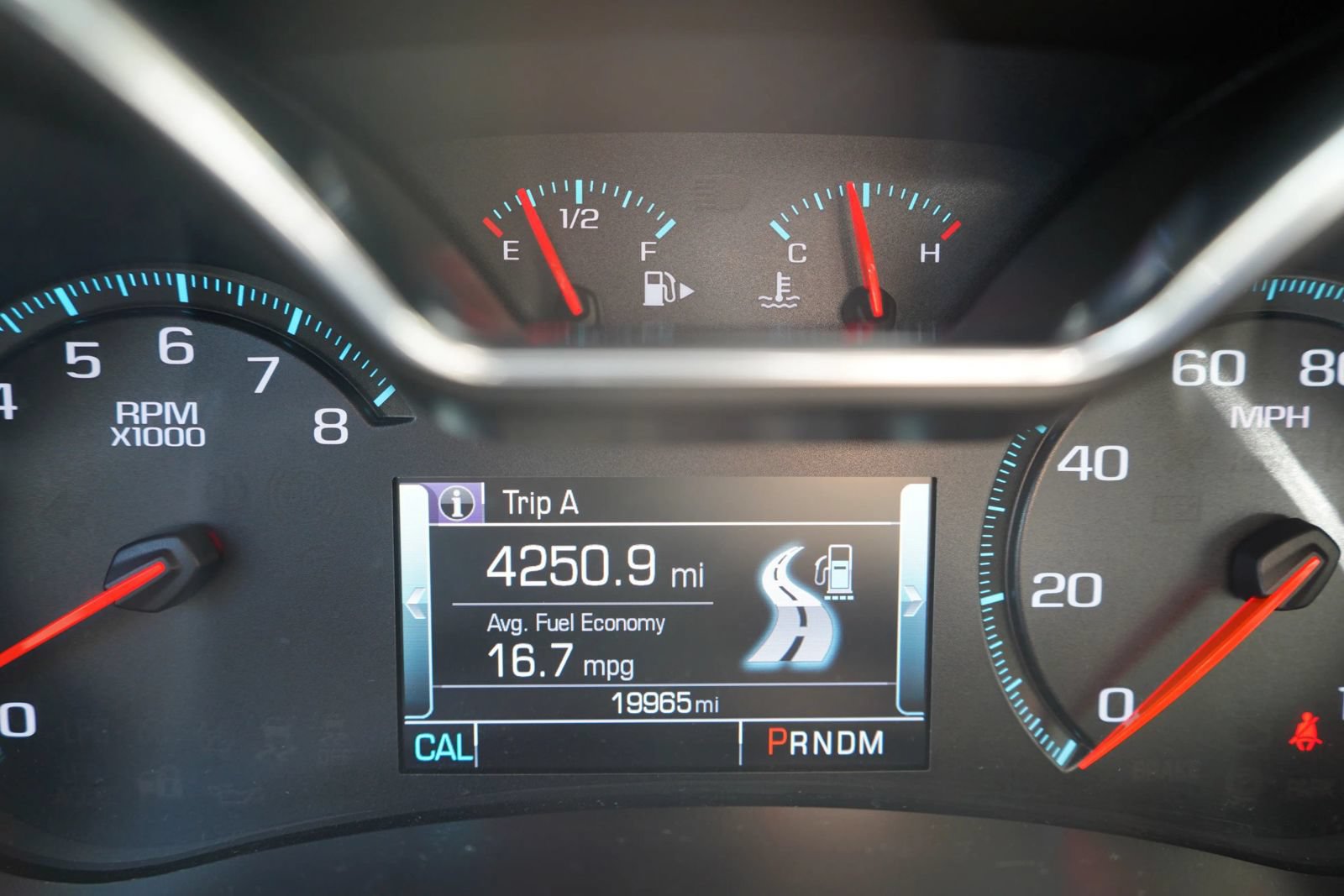 Used 2015 Chevrolet Impala LT w/ Convenience Package FWD image 10