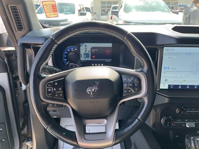 Used 2022 Ford Bronco Outer Banks image 13