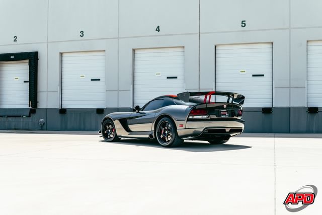 Used 2010 Dodge Viper ACR RWD image 21
