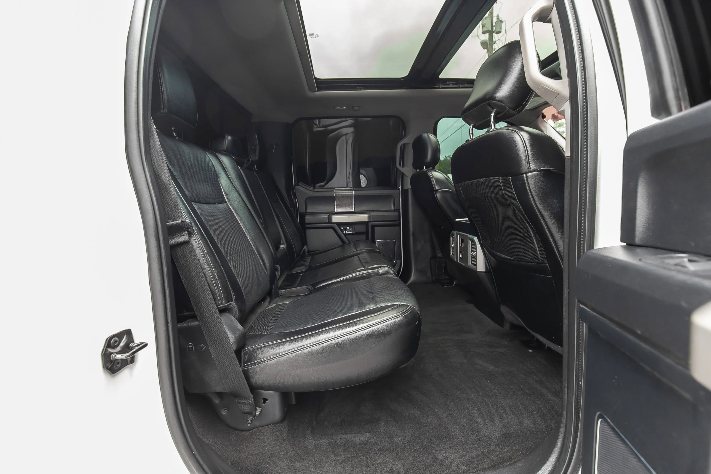 Used 2017 Ford F250 Lariat w/ Lariat Ultimate Package image 25