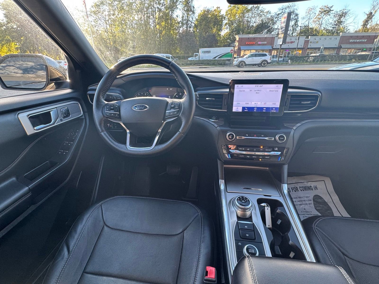 Used 2020 Ford Explorer Limited w/ Class III Trailer Tow Package image 17